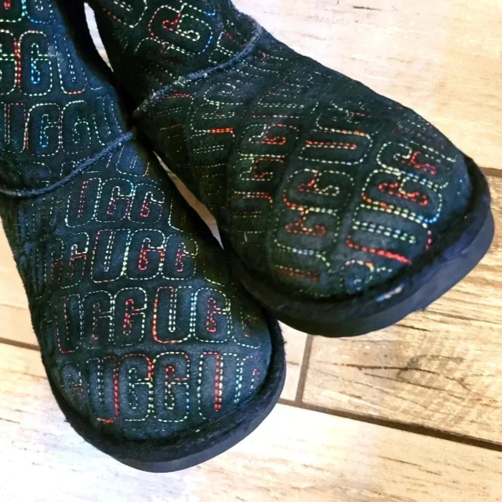 UGG Graphic Stitch class II short boots rainbow colorful black suede leather 6